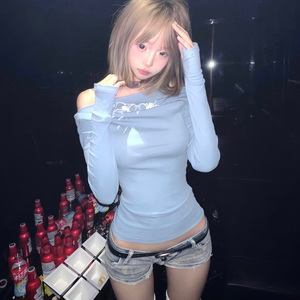 爱爱抽插动态图腿张开
